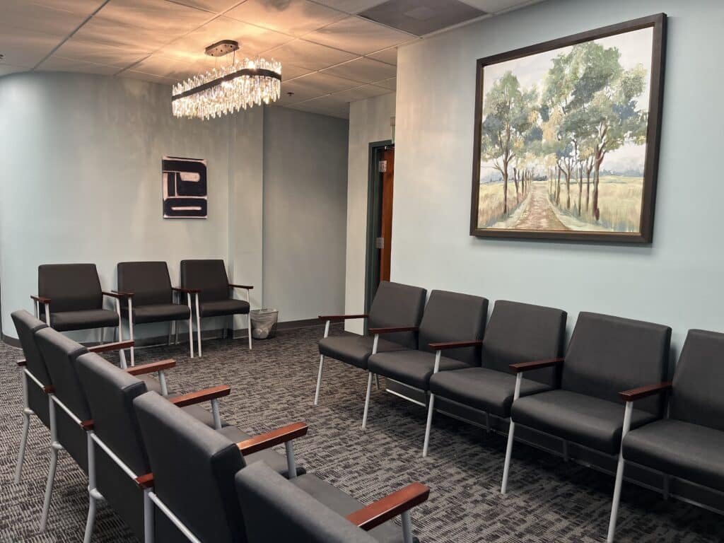 waiting room pok David Steinberg Locations / Directions